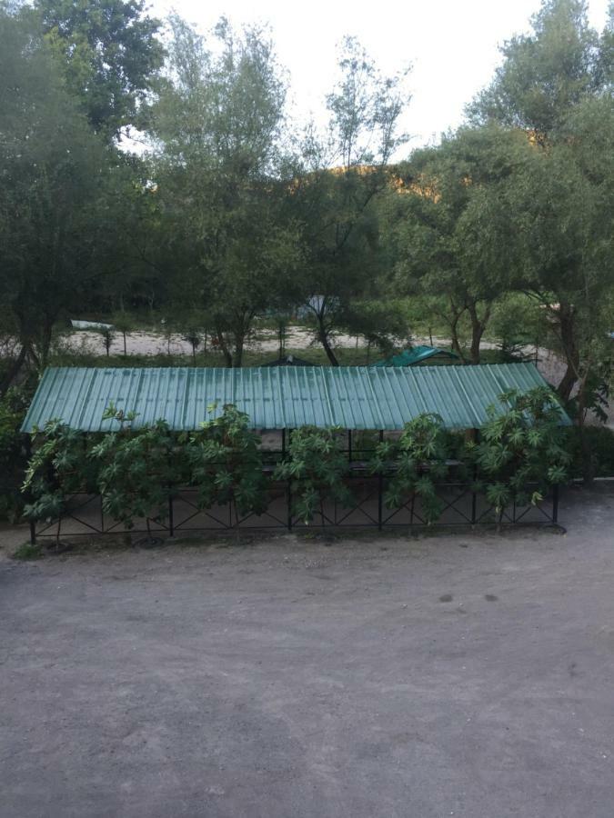 Guest House Geno Vardzia Hot Spring T'mogvi Exterior foto